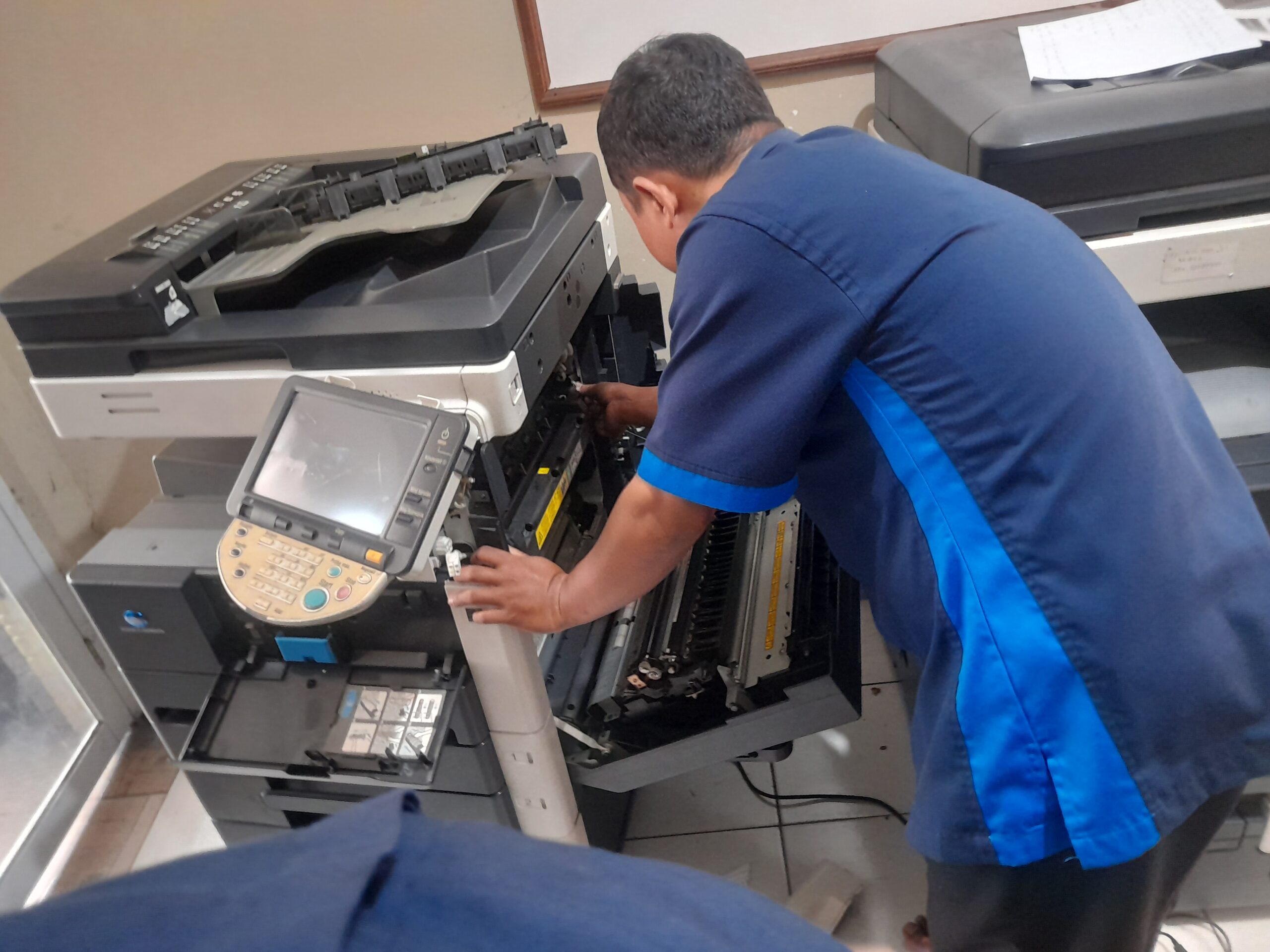 Perawatan Rutin Mesin Fotocopy Agar Tidak Cepat Rusak